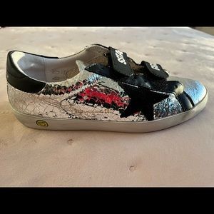 Golden Goose Youth size 5
